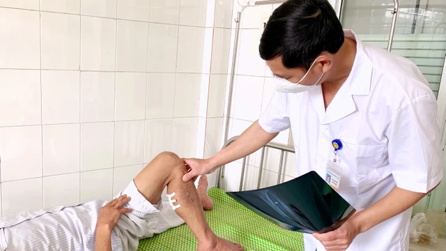 bai-viet/cham-to-dia-chan-nguyen-nhan-trieu-chung-va-cach-khac-phuc-tai-nha-54471.html