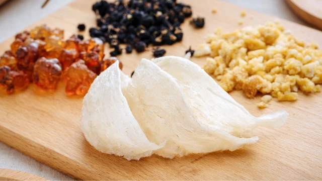 bai-viet/chao-to-yen-la-gi-thanh-phan-dinh-duong-loi-ich-suc-khoe-va-luu-y-khi-su-dung.html