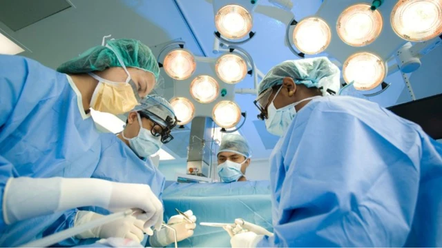 bai-viet/chay-dich-sau-mo-ro-hau-mon-co-dang-lo-khong.html