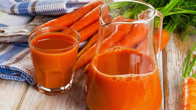 bai-viet/cho-con-bu-uong-nuoc-ep-ca-rot-duoc-khong-loi-ich-cua-viec-uong-nuoc-ep-ca-rot-moi-ngay.html