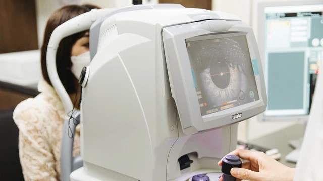 bai-viet/chup-oct-mat-bao-nhieu-tien-va-ai-can-thuc-hien-xet-nghiem-nay.html