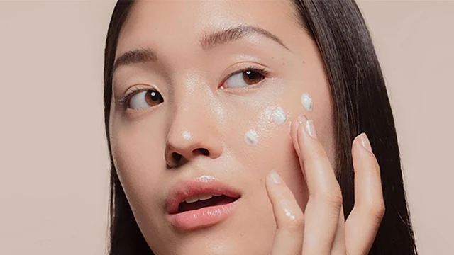 bai-viet/co-can-thiet-dung-kem-duong-am-khong-vai-tro-cua-kem-duong-am-trong-quy-trinh-cham-soc-da.html