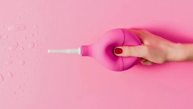 bai-viet/co-nen-lam-dung-thuoc-thut-hau-mon-khi-bi-tao-bon.html