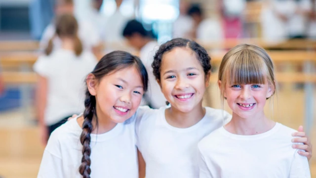 bai-viet/con-gai-co-nen-choi-bong-ro-khong-nhung-dieu-con-gai-can-luu-y-khi-choi-bong-ro.html