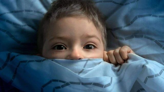 bai-viet/con-hoang-hot-khi-ngu-o-tre-em-va-nhung-dieu-ma-cac-bac-phu-huynh-can-biet.html