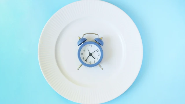 bai-viet/con-nguoi-co-the-nhin-an-toi-da-bao-nhieu-ngay-tac-hai-cua-viec-nhin-an-dai-ngay.html