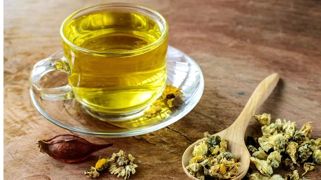 bai-viet/cong-dung-bat-ngo-cua-tra-trong-nhung-ngay-nong.html