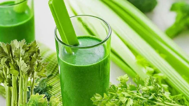 bai-viet/cong-dung-tuyet-voi-cua-nuoc-ep-can-tay-dua-hau-doi-voi-sac-dep.html