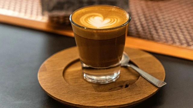 bai-viet/cortado-coffee-la-gi-dac-diem-noi-bat-va-cach-dung-tot-cho-suc-khoe.html