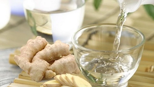 bai-viet/cu-rieng-ngam-ruou-co-tac-dung-gi-va-than-trong-khi-su-dung.html