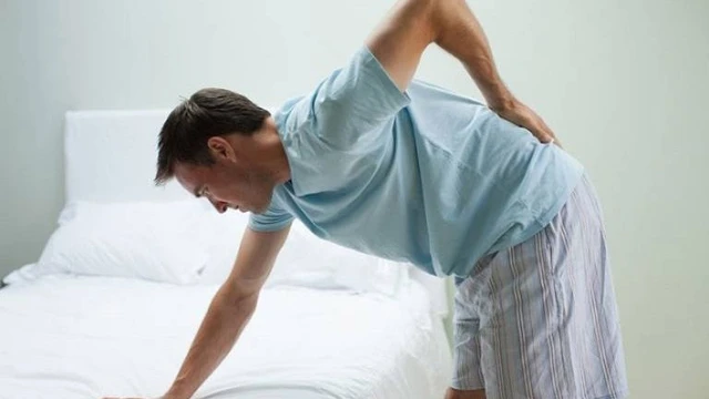 bai-viet/cui-xuong-dot-ngot-bi-dau-lung-nguyen-nhan-va-bien-phap-dieu-tri-thich-hop.html