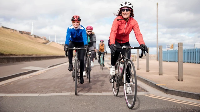 bai-viet/dap-xe-co-tac-dung-gi-doi-voi-suc-khoe-va-moi-truong-nhung-luu-y-khi-dap-xe.html