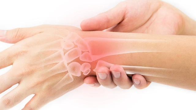 bai-viet/dau-co-tay-ben-tru-nguyen-nhan-chan-doan-va-phuong-phap-dieu-tri-nguoi-benh-nen-biet.html