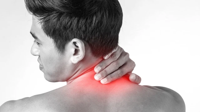 bai-viet/dau-day-than-kinh-vai-gay-chua-tri-nhu-the-nao.html