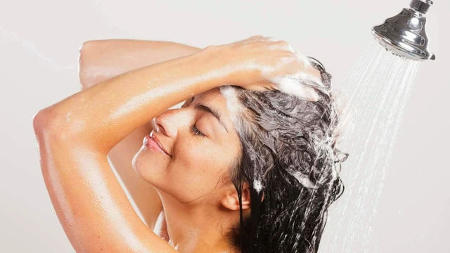 bai-viet/dau-goi-cho-da-dau-cong-dung-tac-dung-phu-va-mot-so-luu-y-khi-su-dung-67077.html