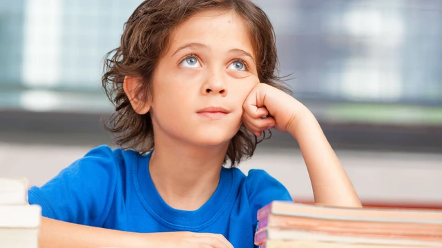 bai-viet/dau-hieu-tre-cham-phat-trien-tri-nao-la-gi-nguyen-nhan-va-kha-nang-cai-thien.html