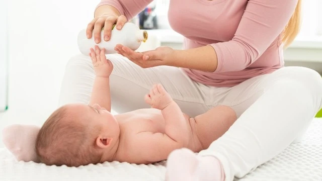 bai-viet/dau-tram-dung-cho-tre-may-thang-cach-su-dung-dau-tram-an-toan-cho-tre.html