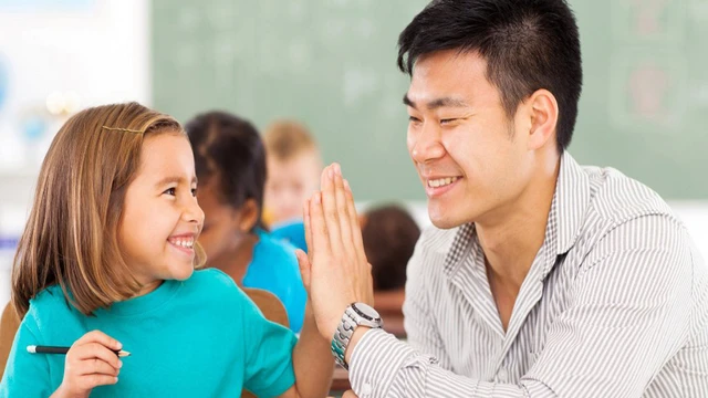 bai-viet/khi-nao-can-day-tre-cach-dong-cam-cach-thuc-hien-ra-sao.html