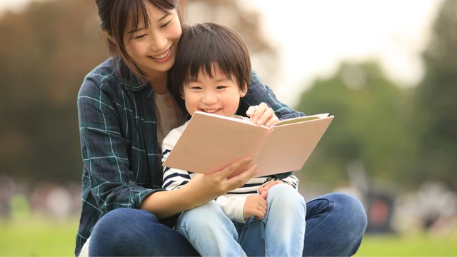 bai-viet/day-tre-ky-nang-doc-sach-co-loi-ich-gi-cach-day-con-doc-sach.html