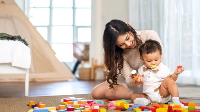 bai-viet/do-choi-cho-be-3-den-6-thang-tuoi-giup-be-phat-trien-ky-nang-va-giac-quan.html