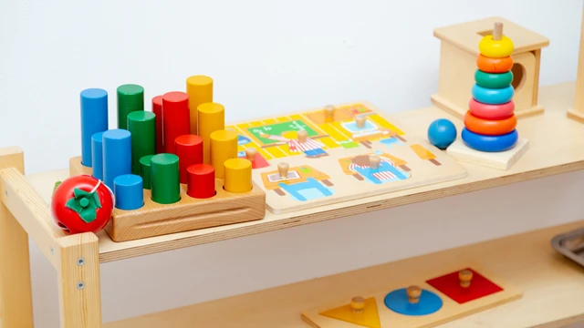 bai-viet/do-choi-montessori-0-6-tuoi-co-loi-ich-gi-cach-chon-do-choi-montessori-cho-tre-0-6-tuoi.html