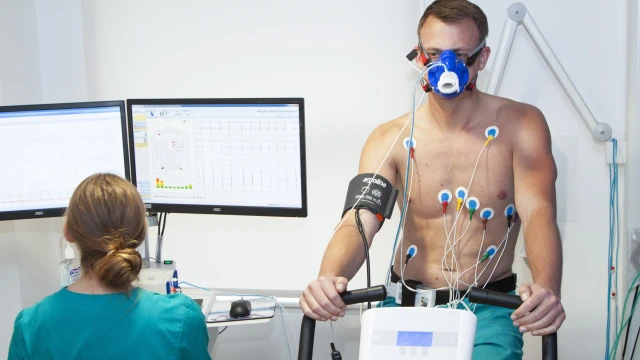 bai-viet/do-gang-suc-tim-mach-ho-hap-la-gi-chi-dinh-va-chong-chi-dinh-nhu-the-nao.html