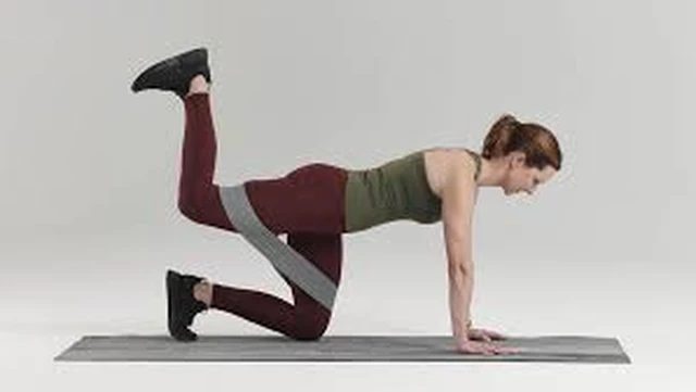 bai-viet/donkey-kick-la-gi-cach-tap-donkey-kick-de-vong-3-dep.html