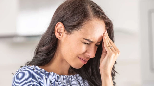 bai-viet/dot-quy-khong-noi-duoc-la-gi-nguyen-nhan-va-cach-xu-ly-khi-gap-tinh-trang-nay.html