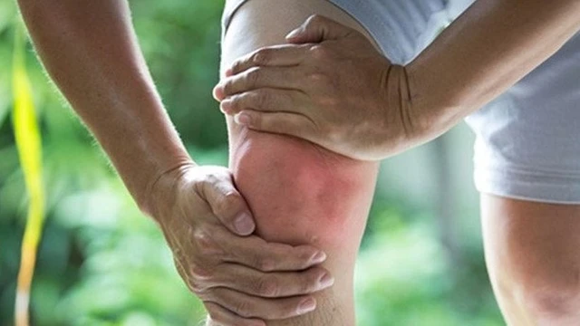 bai-viet/dut-day-chang-dau-goi-nguyen-nhan-va-cach-dieu-tri-hieu-qua-71960.html