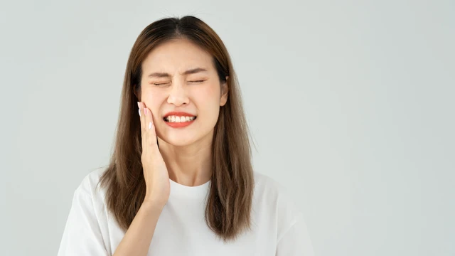 bai-viet/e-buot-chan-rang-la-dau-hieu-cua-benh-gi-va-cach-giam-dau-hieu-qua.html