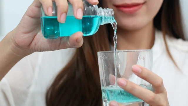 bai-viet/fluor-la-gi-cac-trieu-chung-khi-ngo-doc-fluor-56925.html