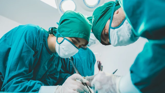 bai-viet/gay-xuong-co-tay-bao-lau-thi-lanh-chua-tri-gay-xuong-co-tay-65220.html