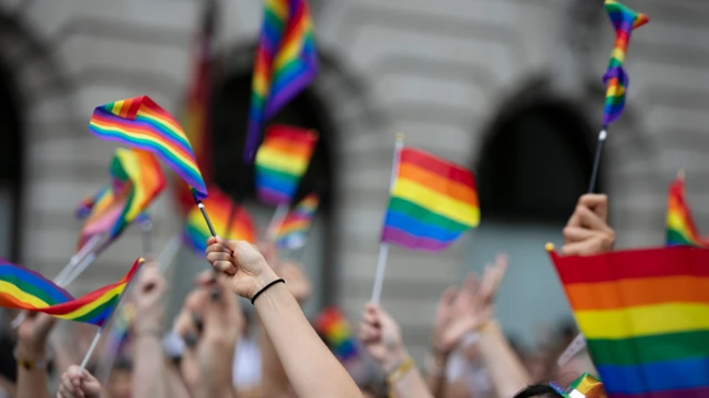 bai-viet/genderfluid-la-gi-thach-thuc-va-co-hoi-doi-voi-nguoi-genderfluid.html