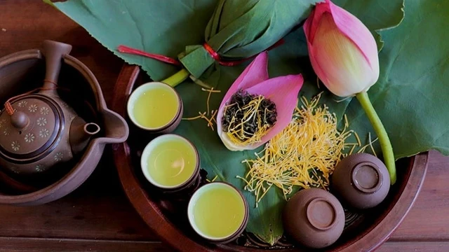 bai-viet/gia-tri-dinh-duong-cua-tra-hoa-sen.html