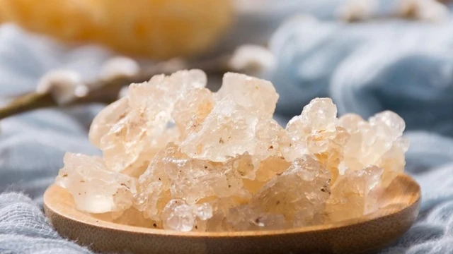 bai-viet/giai-dap-thac-mac-tuyet-yen-co-phai-la-mu-trom-khong-73086.html