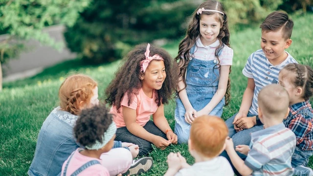 bai-viet/giao-duc-cam-xuc-xa-hoi-la-gi-co-nhung-nang-luc-cot-loi-nao-co-loi-ich-gi.html