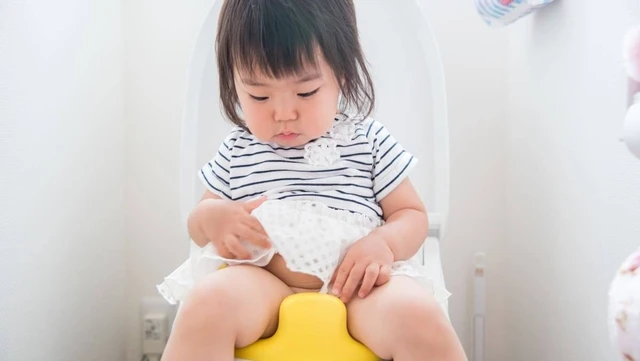 bai-viet/gioi-thieu-cach-chua-di-tieu-nhieu-lan-o-tre-em-an-toan-hieu-qua.html