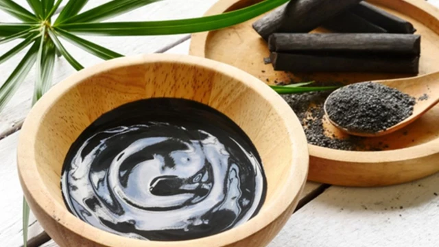 bai-viet/co-the-ban-chua-biet-tac-dung-cua-than-hoat-tinh-trong-lam-dep.html