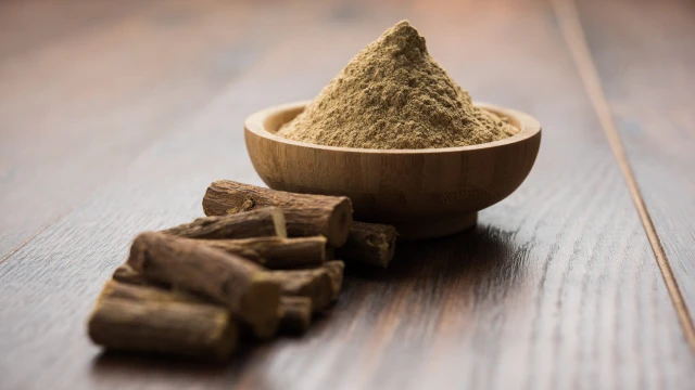 bai-viet/bot-cam-thao-co-lam-trang-da-khong-72817.html