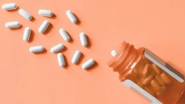 bai-viet/giai-dap-thac-mac-uong-sat-va-axit-folic-cung-luc-duoc-khong.html