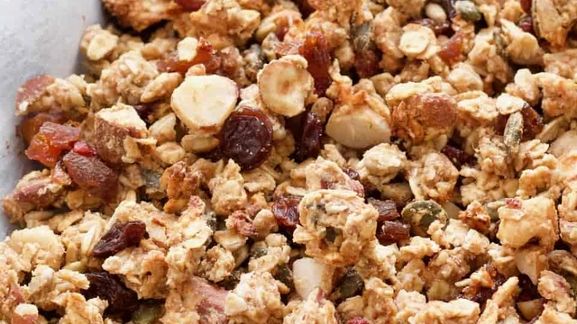 bai-viet/granola-gom-hat-gi-granola-co-thuc-su-tot-cho-suc-khoe-khong-68577.html