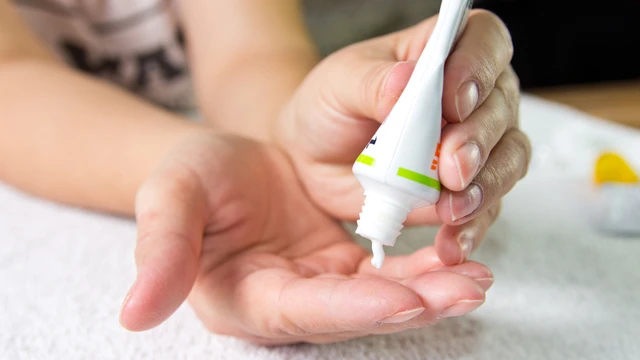 bai-viet/hac-lao-boi-thuoc-gi-de-benh-nhanh-khoi-54712.html