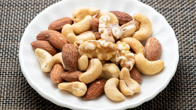 bai-viet/hat-dieu-ky-voi-gi-5-nhom-thuc-pham-nen-tranh-de-an-hat-dieu-an-toan.html