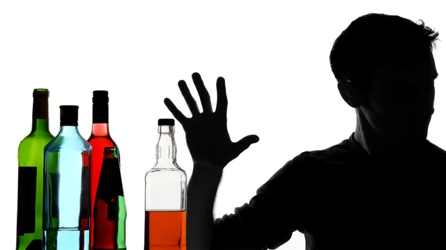 bai-viet/hoi-chung-cai-ruou-nguyen-nhan-dau-hieu-nhan-biet-va-cach-kiem-soat.html