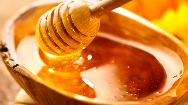 bai-viet/hoi-dap-nguoi-huyet-ap-cao-co-uong-duoc-mat-ong-khong.html