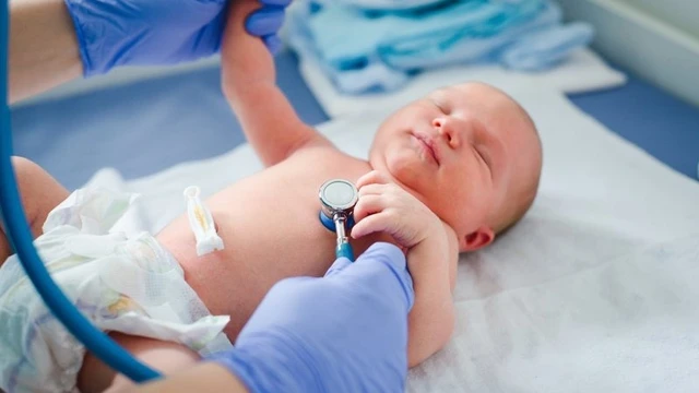 bai-viet/huong-dan-cham-soc-khi-tre-so-sinh-bi-gioi-leo.html