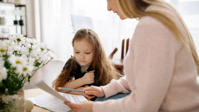 bai-viet/huong-dan-chi-tiet-cach-day-con-hoc-lop-1-tai-nha-khong-phai-ai-cung-biet.html