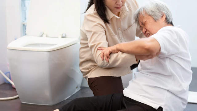 bai-viet/huong-dan-so-cap-cuu-khi-te-nga-tai-nha.html