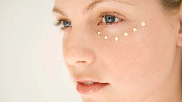 bai-viet/kem-duong-am-vitamin-e-la-gi-cong-dung-va-cach-dung-hieu-qua.html