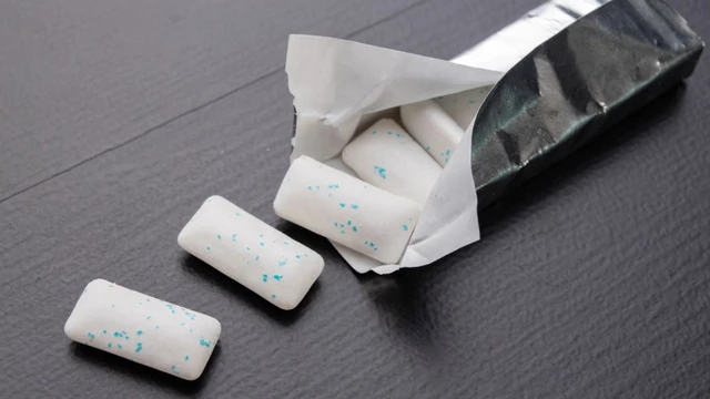 bai-viet/keo-cao-su-lam-tu-gi-an-nhieu-co-tot-khong.html